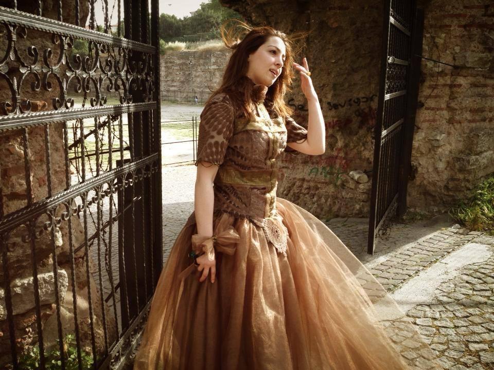 Dönemsel couture silüet